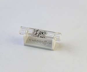 imagem de piteira de vidro lisa com logomarca fino do fino